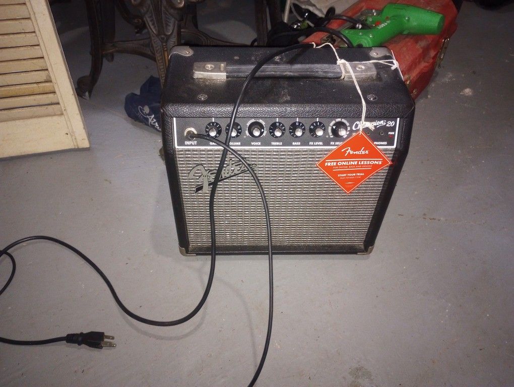 Fender Champion 20 Amplifier 