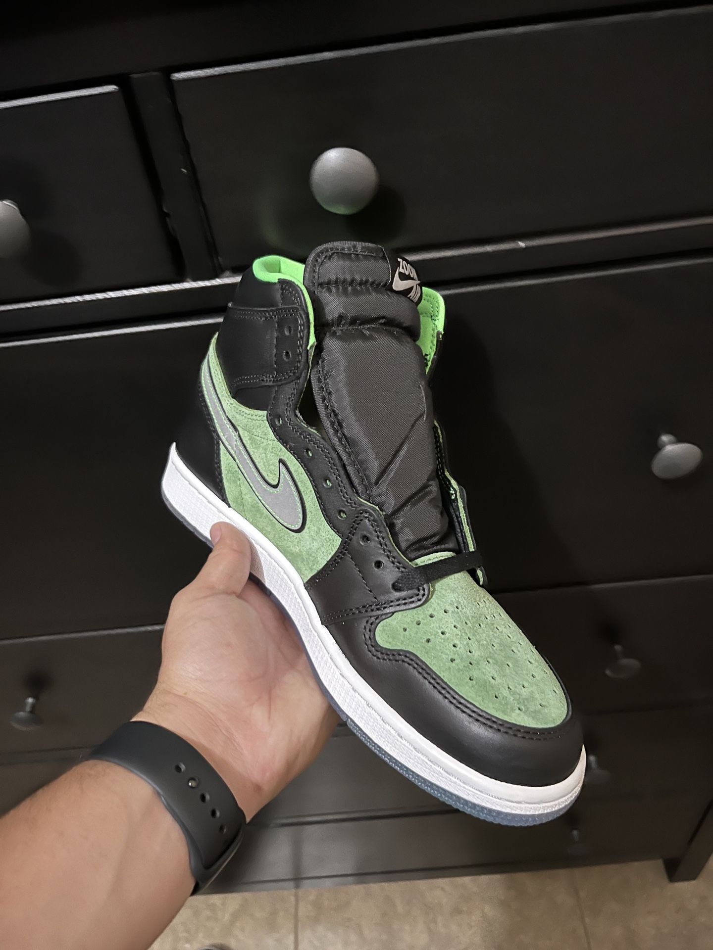 Jordan Retro High Zoom “Zen Green”