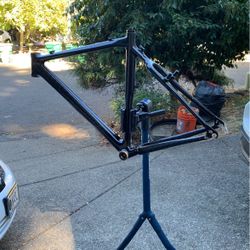 Carbonfiber bicycle frame NEW For cantilever brakes 54 cm for