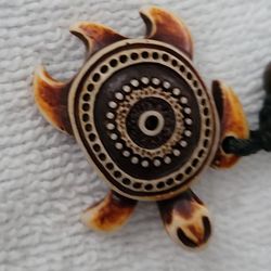 New!! Fashion Jewelry.  Sea Turtle Pendant On Adjustable Cord 