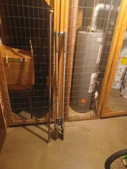 1 Post Hole Digger 2 Heavy Bars