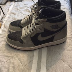 Jordan 1 Mid High Shadow 