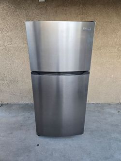 FRIGIDAIRE FRIDGE SILVER 14CUFT 28X30X60