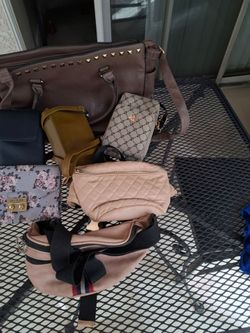Purses/Wallets