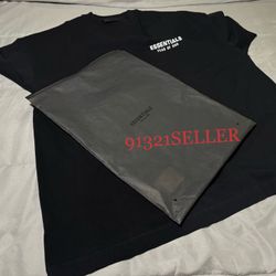 New Black Essentials Shirt (MEDIUM)