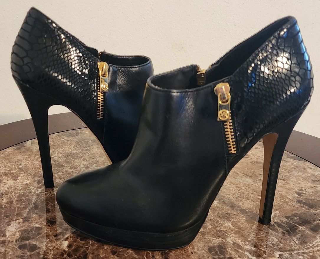 MICHAEL KORS women Heels, Black 8M With Golden Zippers