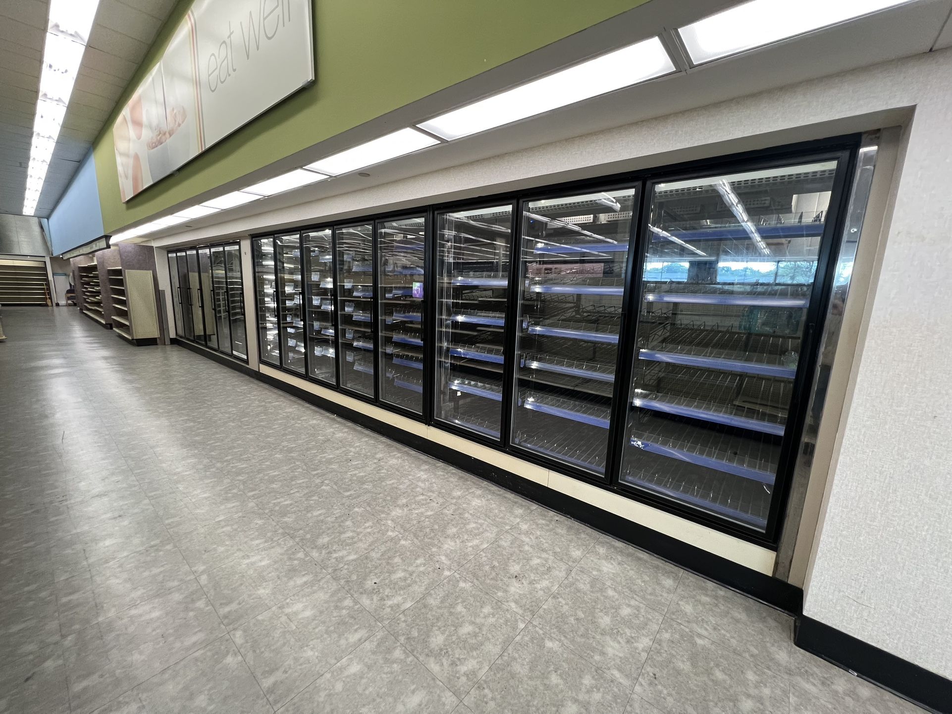Gondola Shelving & 14 Door Walk In Cooler