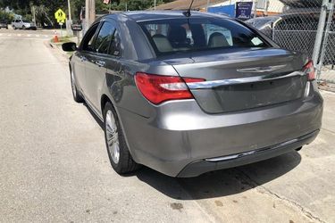 2012 Chrysler 200