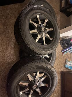 Truck Rims & Tires