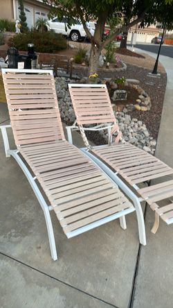 Free stuff, chairs