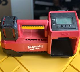 Milwaukee M18 Inflator