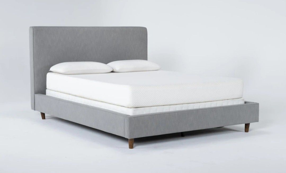 Living Spaces Grey Upholstered Platform Bed And 8x10ft Shag Rug 