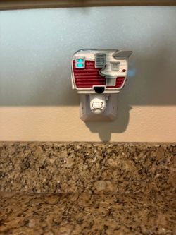 Roadless traveled Scentsy warmer