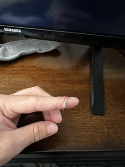 Rose Gold Ring With Mossanite