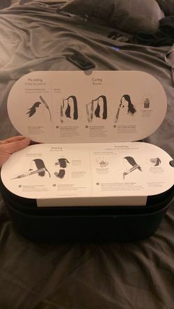 Dyson Air Wrap styler Hairbrush