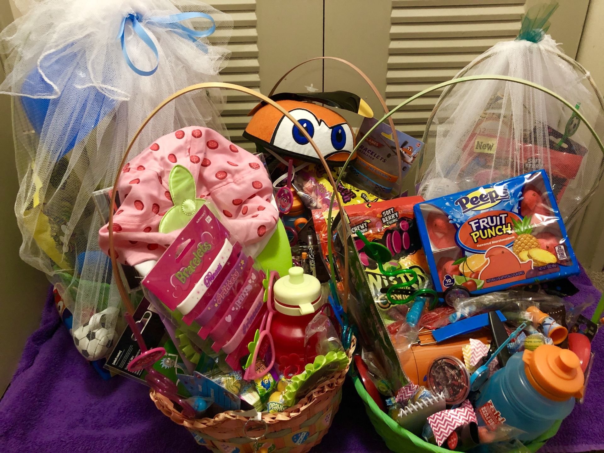Grandma’s Easter Baskets! Jam packed! Don’t waste $20 at Walmart for 5 things in a big basket, these are 10 Xs what’s in stores!