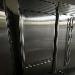 Sub Zero 36”Wide Built In Stainless Steel Bottom Freezer