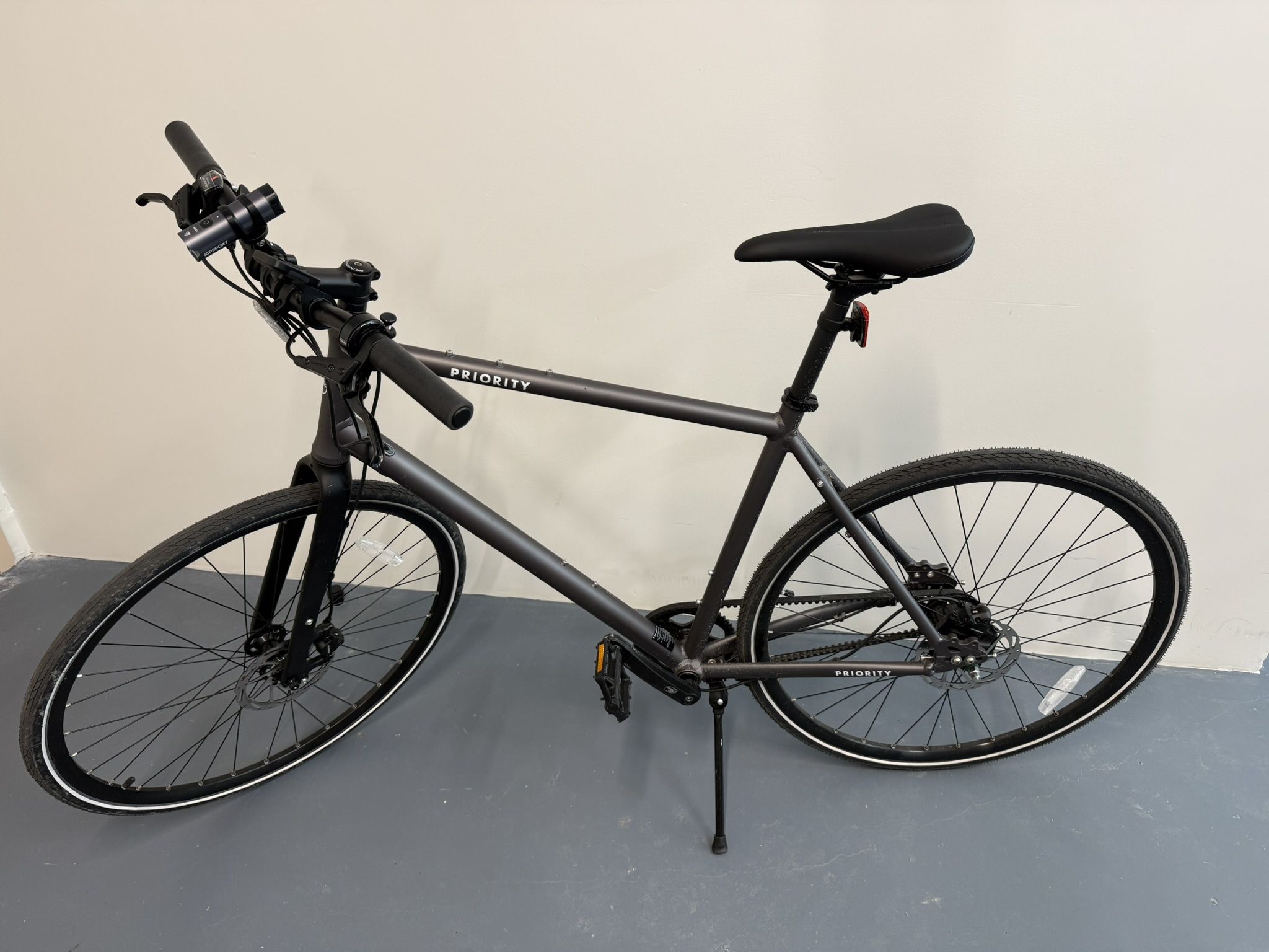 Bicycle Priority 8 Belt Drive Bike + Lock + Helmet + Lights
