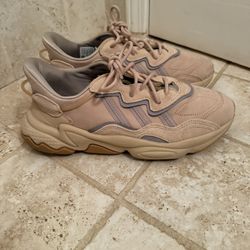 Adidas Men’s Size 9 Shoes