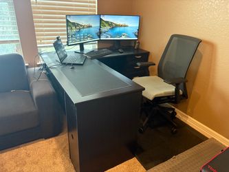 Dark Brown L-Shaped Office / Home Desk 58”x58”