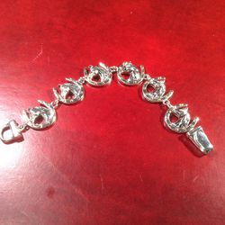 SILVER PLATE BRACELET PERFECT FOR LIVESTOCK SHOW MAGNETIC CATCH / NOT SILVER