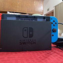 Nintendo switch w/ Zelda Tears Of The Kingdom
