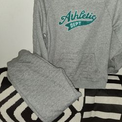 girl's pants and sweatshirt