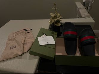 Gucci slides size 10