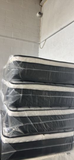 Brand new twin mattress