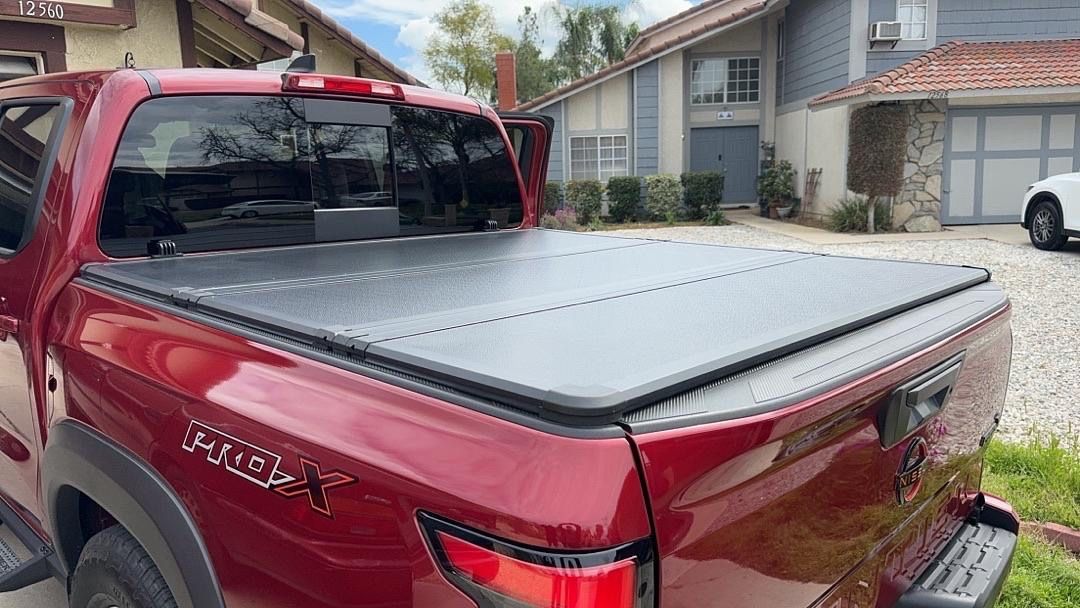Bed covers for every type of truck/cubierto de cajas para todo típo de trocas