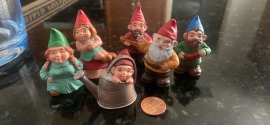 Mini Gnome with decor