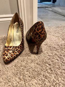 Leopard Pumps 8 1/2