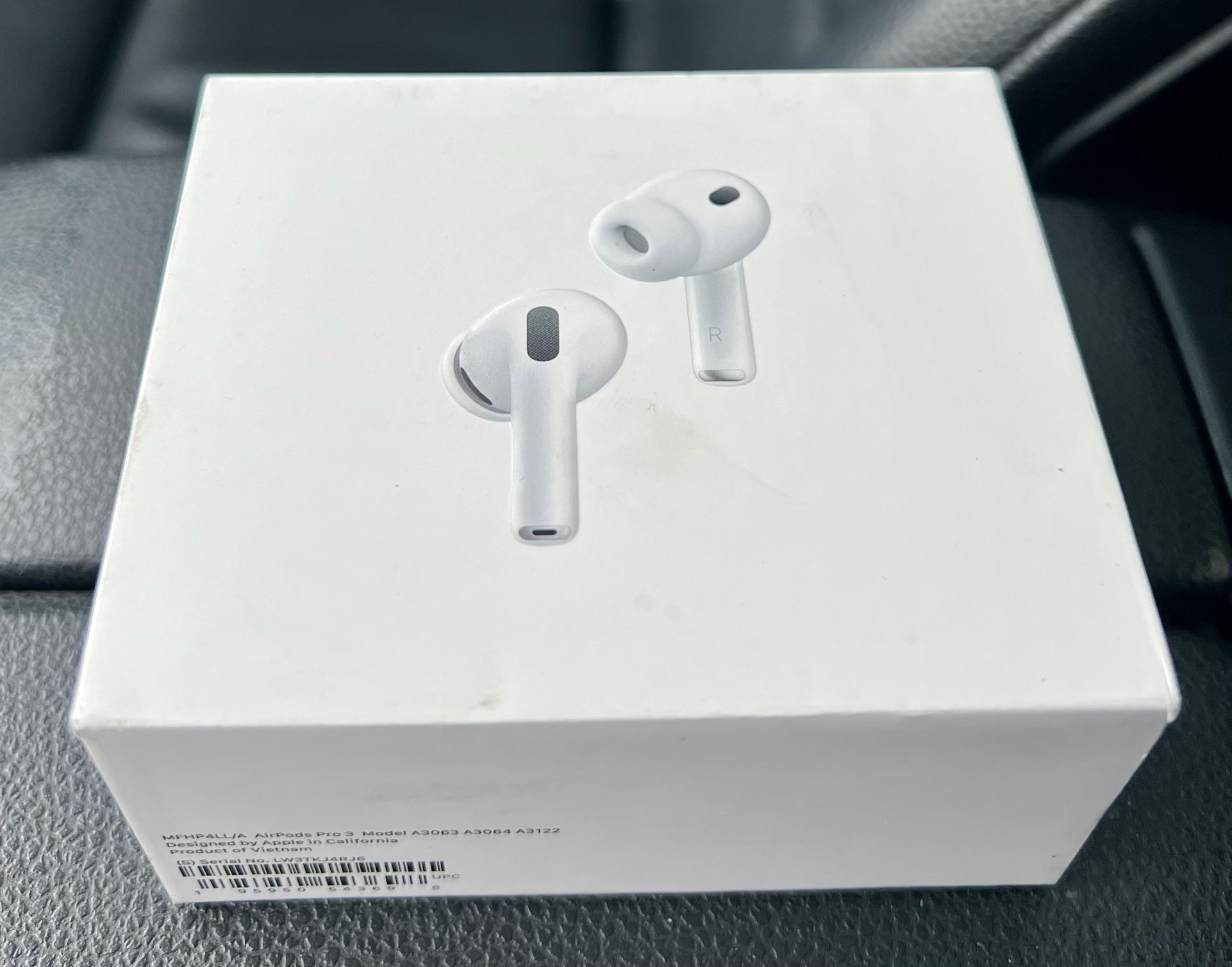 New In Box Apple AirPods Pro 3