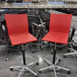 🔥LIKE NEW!🔥VITRA STOOLS BAR HEIGHT  8 AVAILABLE! 🔥