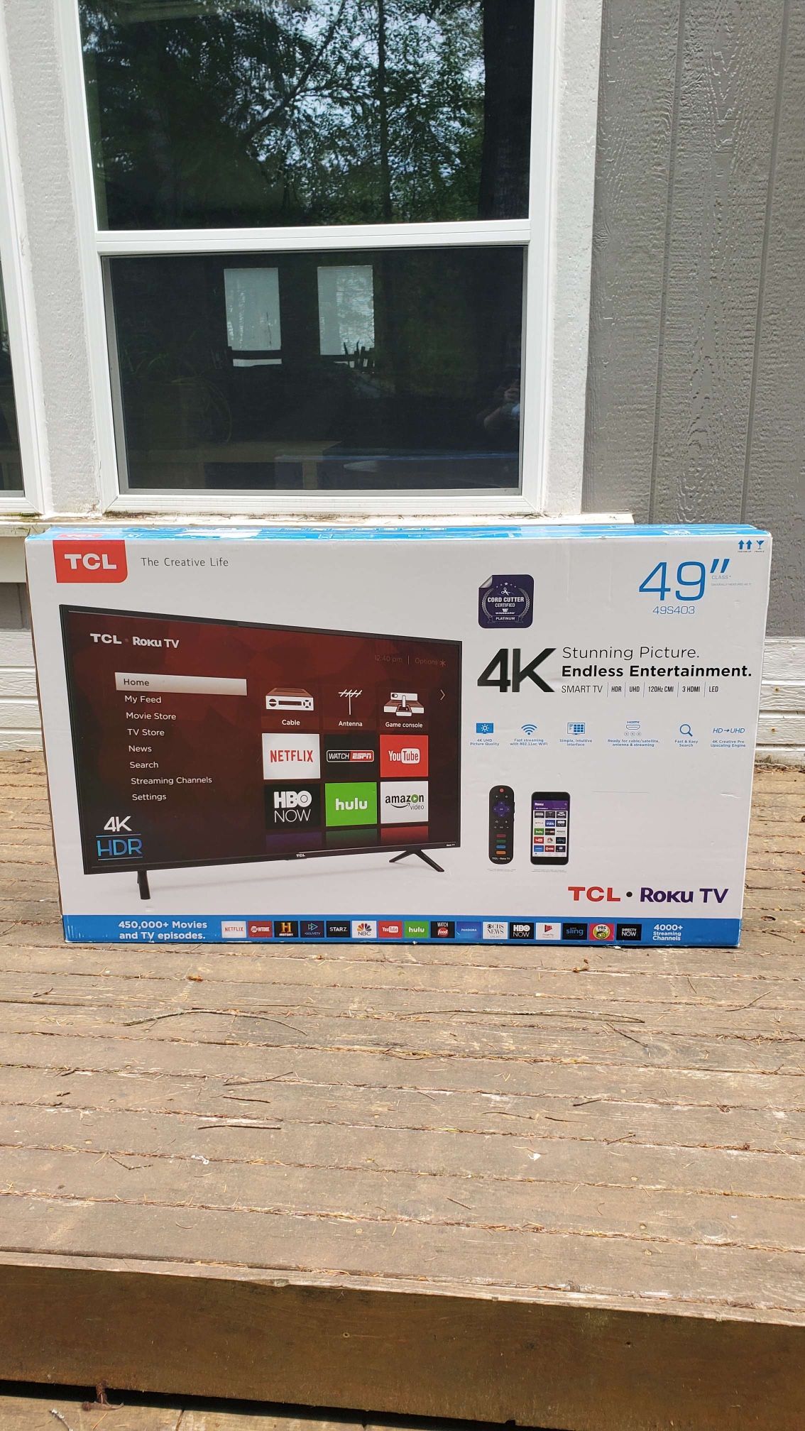 TCL Roku TV 49” 49S403