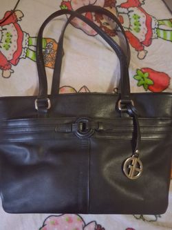 black Giani Bernini shoulder bag