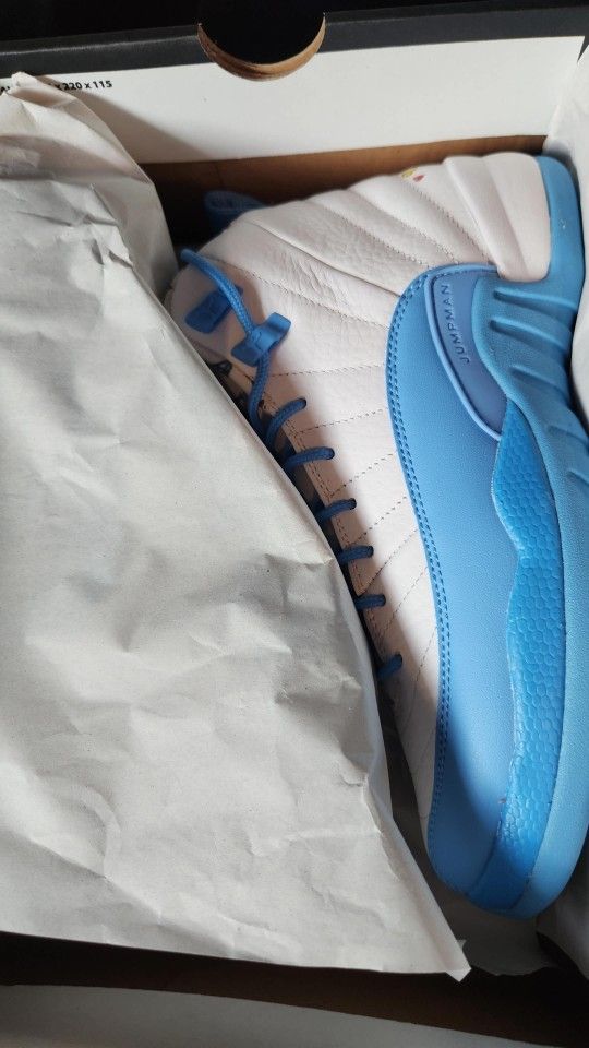 Jordan 12 - Size 6.5y