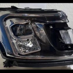 2018- 2021 Ford Expedition Right Head Light OEM