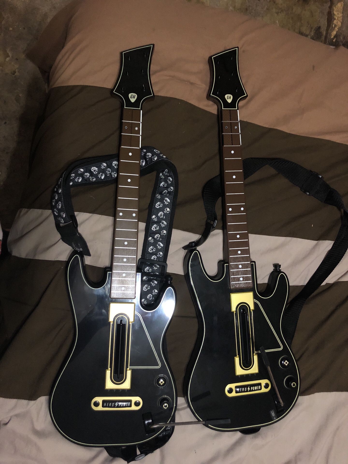 Brand new ps4 guitars for the game guitar hero live