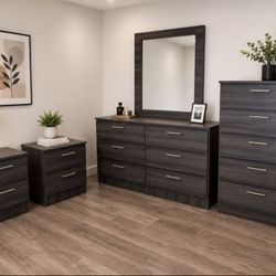 ⚫️DRESSER WITH MIRROR,  CHEST AND TWO NIGHTSTANDS  ⚪️ CÓMODA CON ESPEJO,  GAVETERO  Y DOS MESITAS DE NOCHE ⚫️