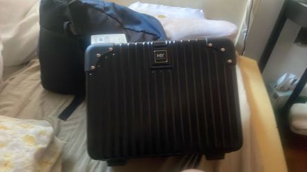 Black Hard Shell Carry on case