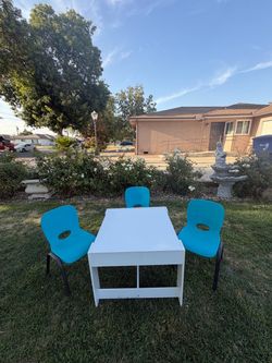 LIFETIME KIDS TABLE SET 85$$FREE DELIVERY