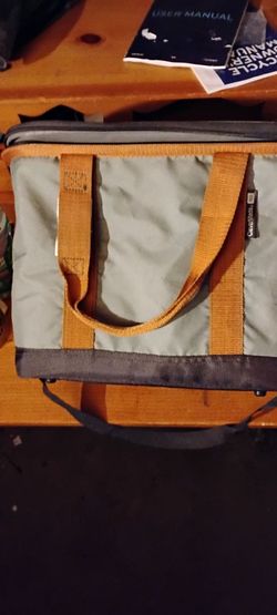 Foldable Cooler. (Clevermade)