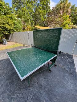 Kettler outdoor ping pong table FREE