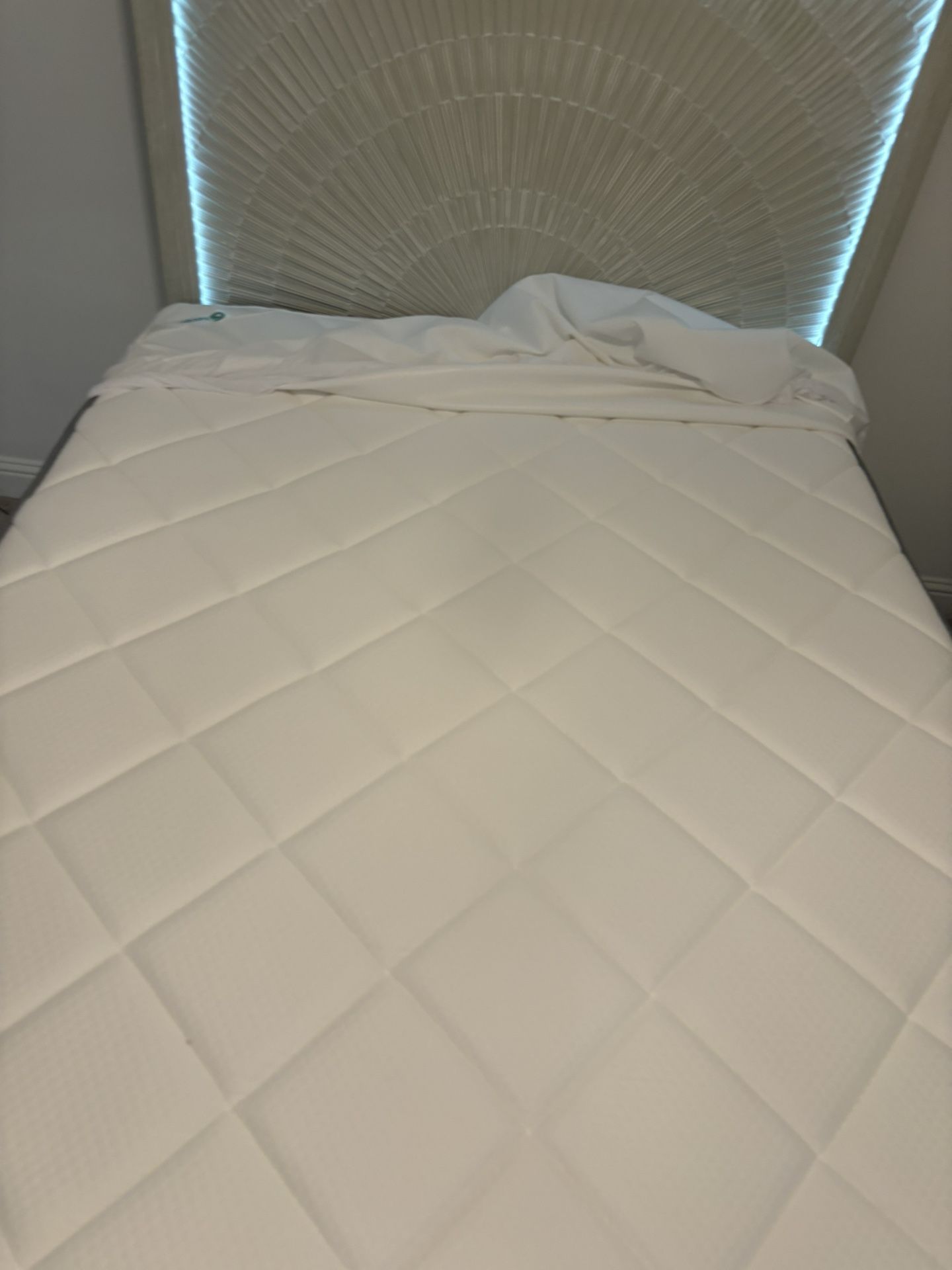 Queen Mattress And Box Spring 