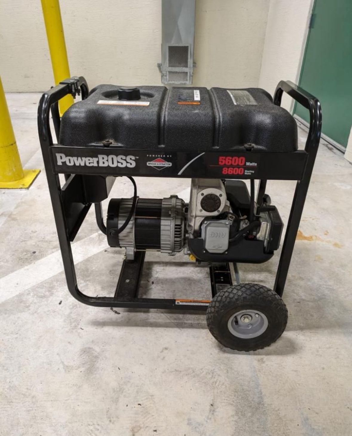 PowerBOSS Generator Briggs & Stratton Engine - 5600 Watts / 8600 Starting Watts Gas powered. No more power outa