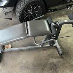 Leg Extended & Leg Curl Bench 