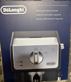 De'Longhi Espresso and Cappuccino Maker