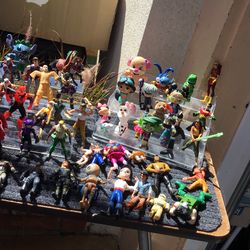 Collectible mini figures