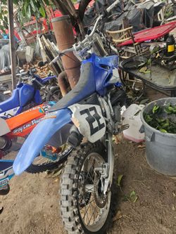 Yz